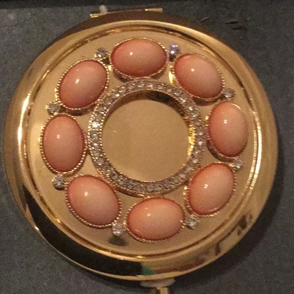 🌸NWT Way Too Awesome Rhinestone Mirror Contact 🌸Must Have Also Great Gift 🌸 - Picture 2 of 7